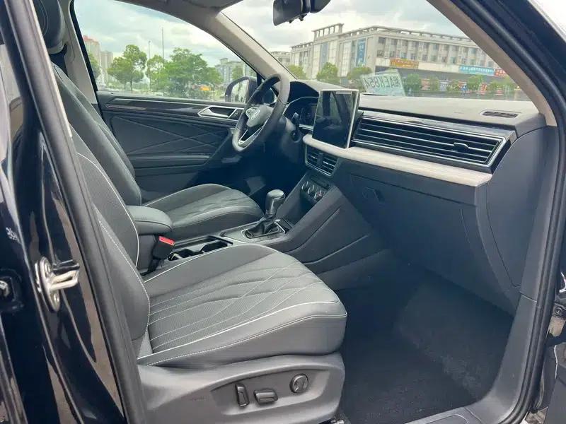 Tiguan L 2023 280TSI Trendy Limited Edition — миниатюра 9
