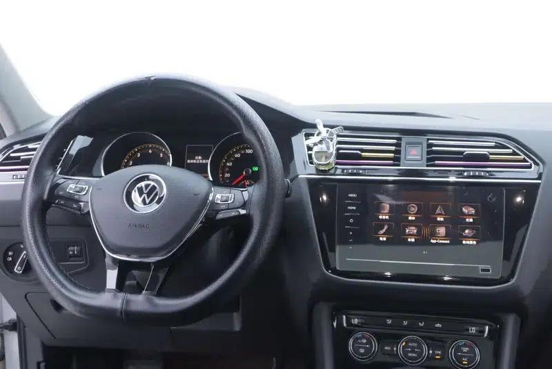 Tiguan L 2021 330TSI Automatic 2WD Smart Edition — миниатюра 23