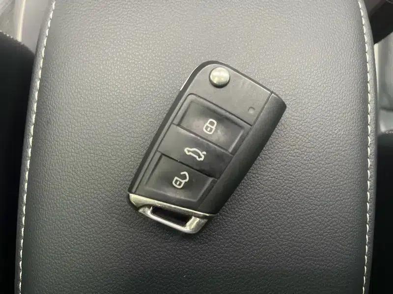 Tiguan L 2020 330TSI Automatic 2WD R-Line Flagship Edition (China VI Emission Standard) — миниатюра 11