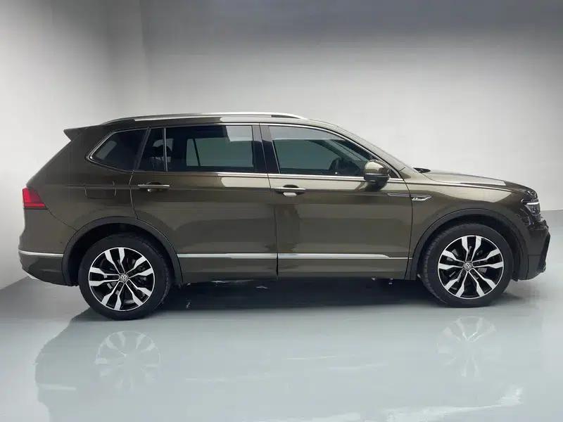 Tiguan L 2020 330TSI Automatic 2WD R-Line Flagship Edition (China VI Emission Standard) — миниатюра 8