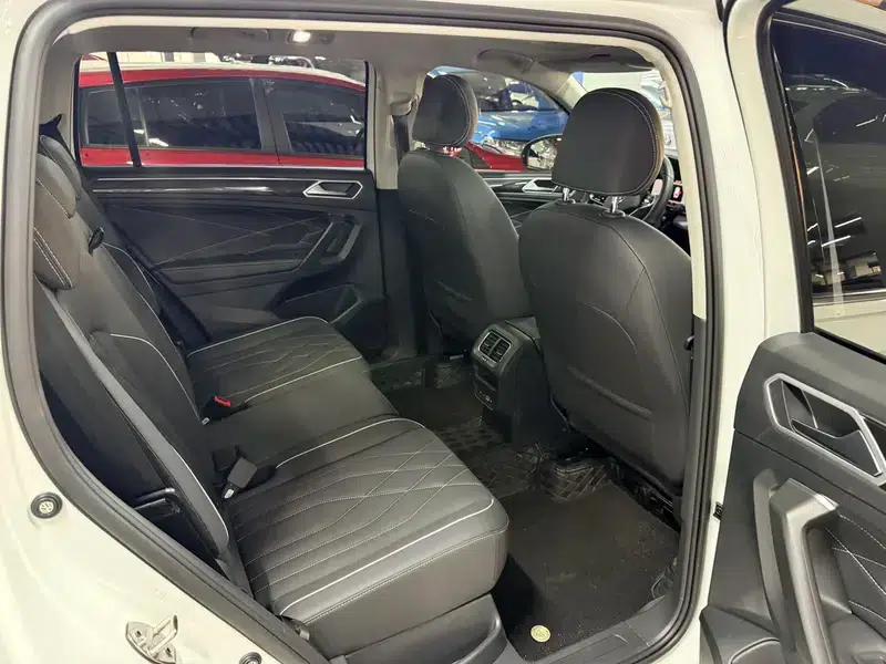 Tiguan L 2023 280TSI Trendy Limited Edition — миниатюра 14