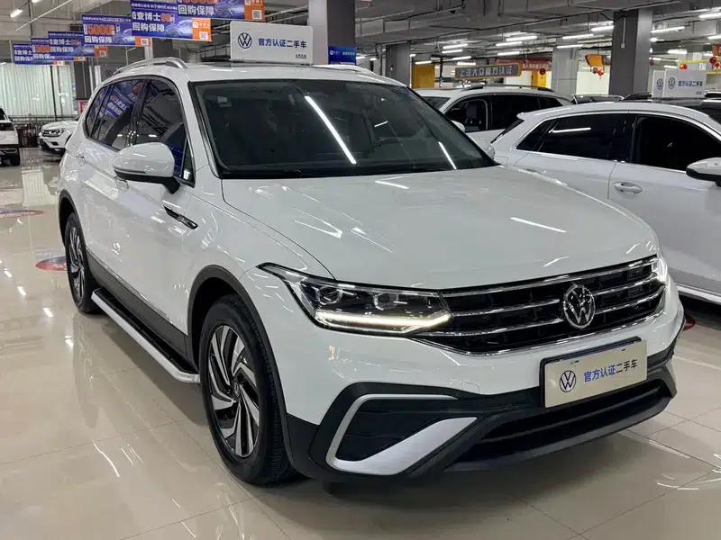 Tiguan L 2023 280TSI Trendy Limited Edition — миниатюра 3