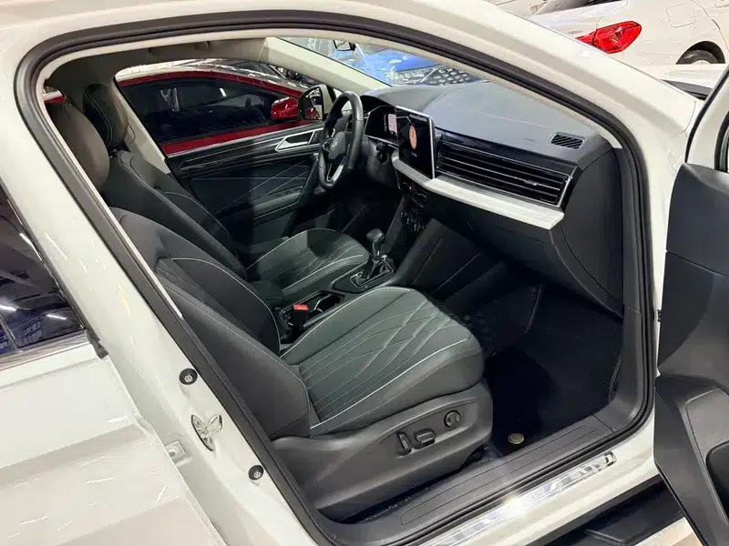 Tiguan L 2023 280TSI Trendy Limited Edition — миниатюра 7