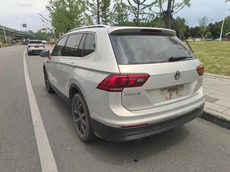 Tiguan L 2020 330TSI Automatic 2WD Smart Luxury Edition (China VI Emission Standard) — миниатюра 4
