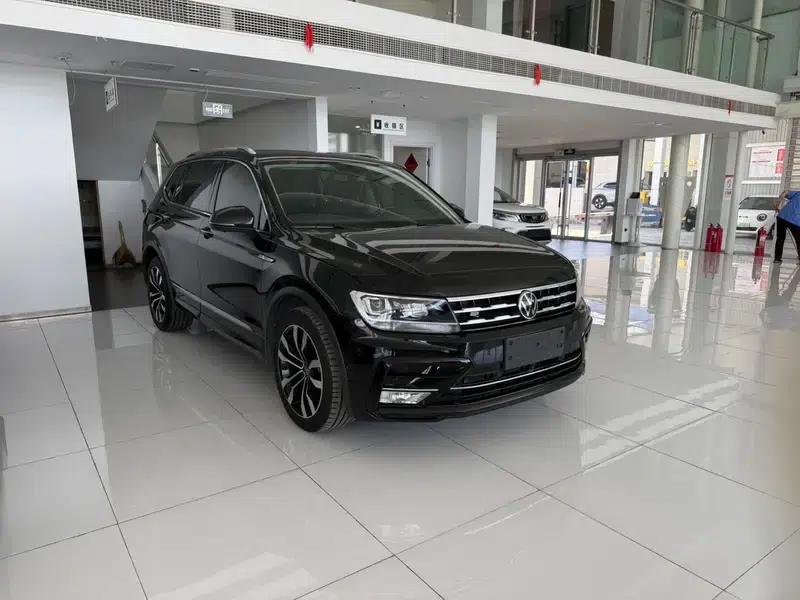 Tiguan L 2021 330TSI Automatic 2WD R-Line Premium Edition — миниатюра 3