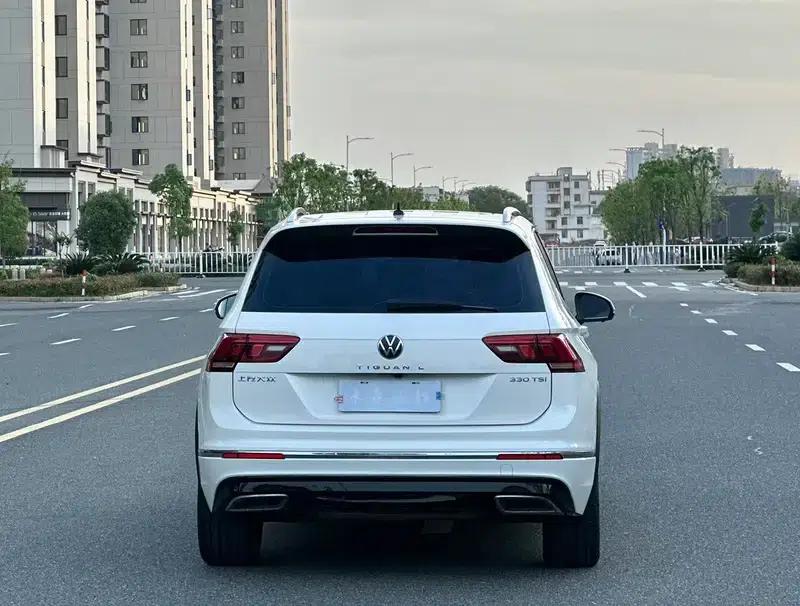 Tiguan L 2021 330TSI Automatic 2WD R-Line Premium Edition — миниатюра 5