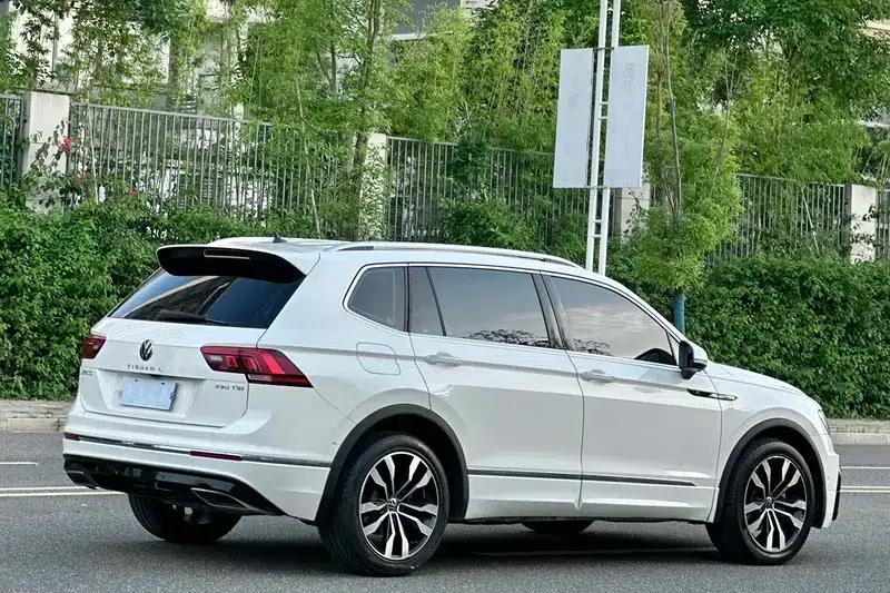Tiguan L 2021 330TSI Automatic 2WD R-Line Premium Edition — миниатюра 6