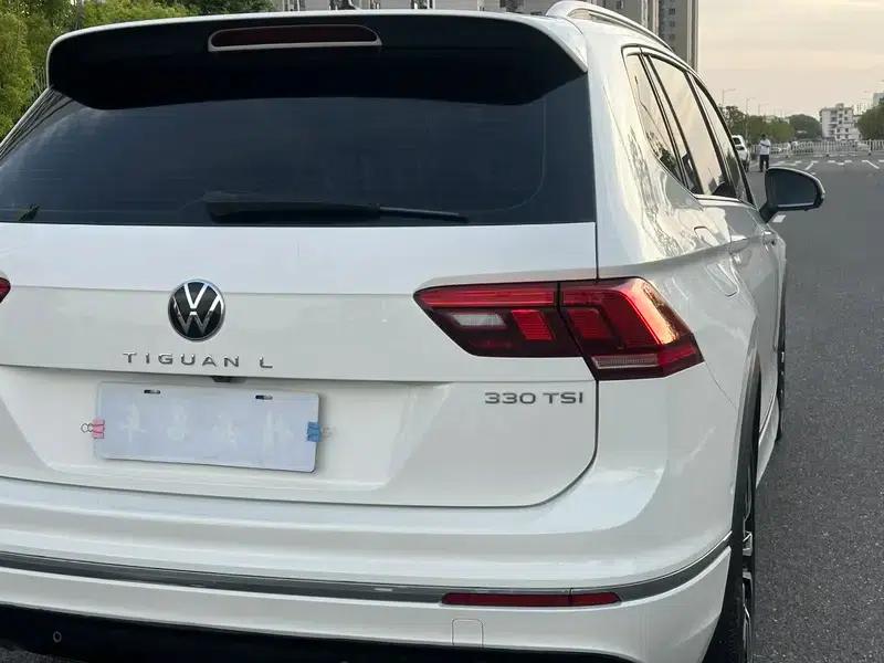Tiguan L 2021 330TSI Automatic 2WD R-Line Premium Edition — миниатюра 9