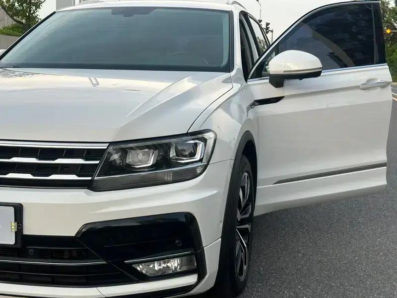 Tiguan L 2021 330TSI Automatic 2WD R-Line Premium Edition — миниатюра 10