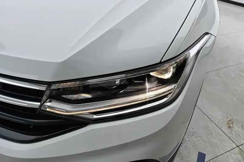 Tiguan L 2024 Outstanding Edition 300TSI 2WD Dragon Edition — миниатюра 4