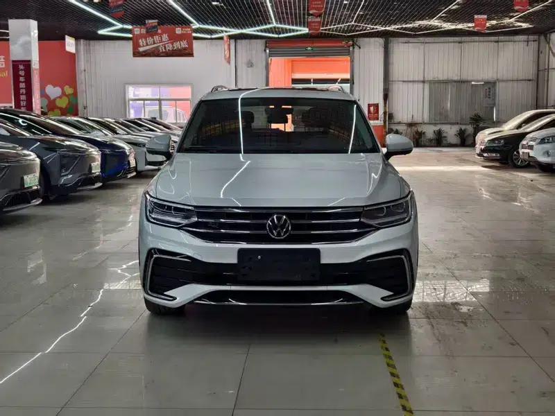 Tiguan L 2022 330TSI Automatic 2WD R-Line Premium Edition — миниатюра 2
