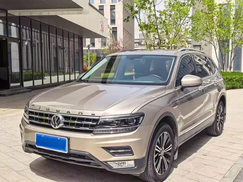Tiguan L 2018 Facelift 380TSI Automatic 4WD Luxury Edition — миниатюра 1