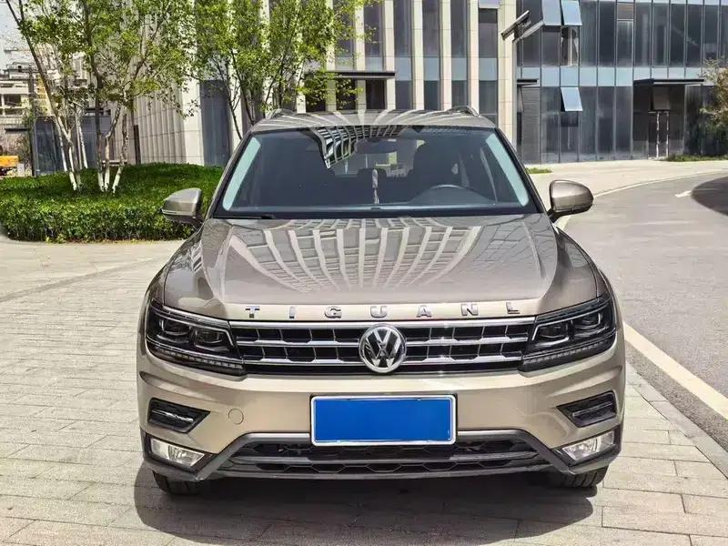 Tiguan L 2018 Facelift 380TSI Automatic 4WD Luxury Edition — миниатюра 2