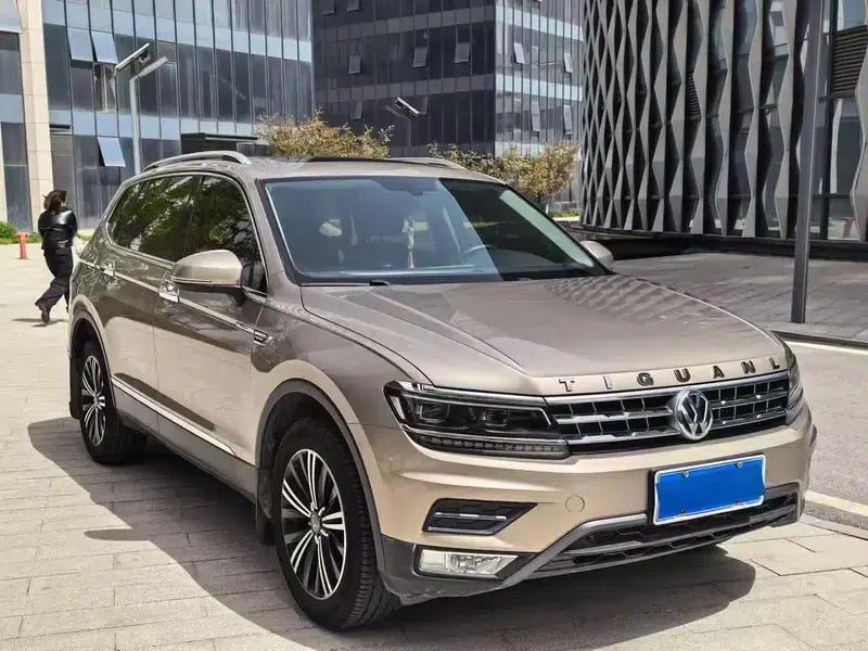Tiguan L 2018 Facelift 380TSI Automatic 4WD Luxury Edition — миниатюра 3