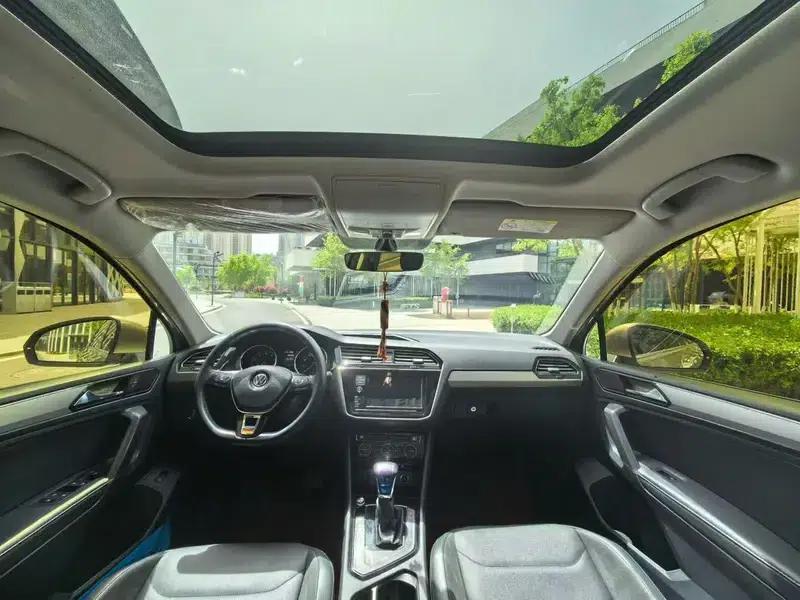 Tiguan L 2018 Facelift 380TSI Automatic 4WD Luxury Edition — миниатюра 7