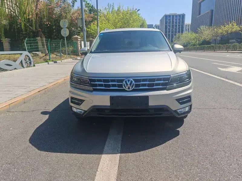 Tiguan L 2017 330TSI Automatic 2WD Flagship Edition — миниатюра 2