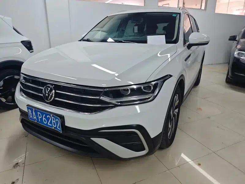 Tiguan L 2023 300TSI 2WD Smart Edition — миниатюра 1