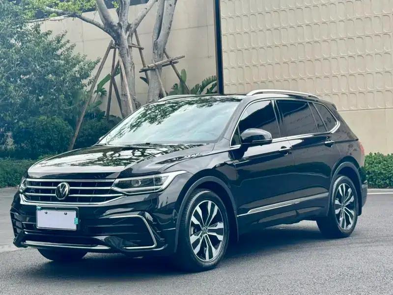 Tiguan L 2024 330TSI 2WD R-Line Premium Edition — миниатюра 1