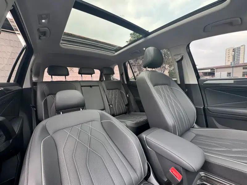 Tiguan L 2024 330TSI 2WD R-Line Premium Edition — миниатюра 26