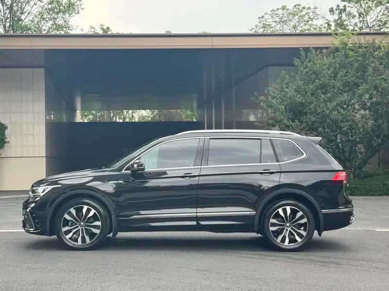 Tiguan L 2024 330TSI 2WD R-Line Premium Edition — миниатюра 4