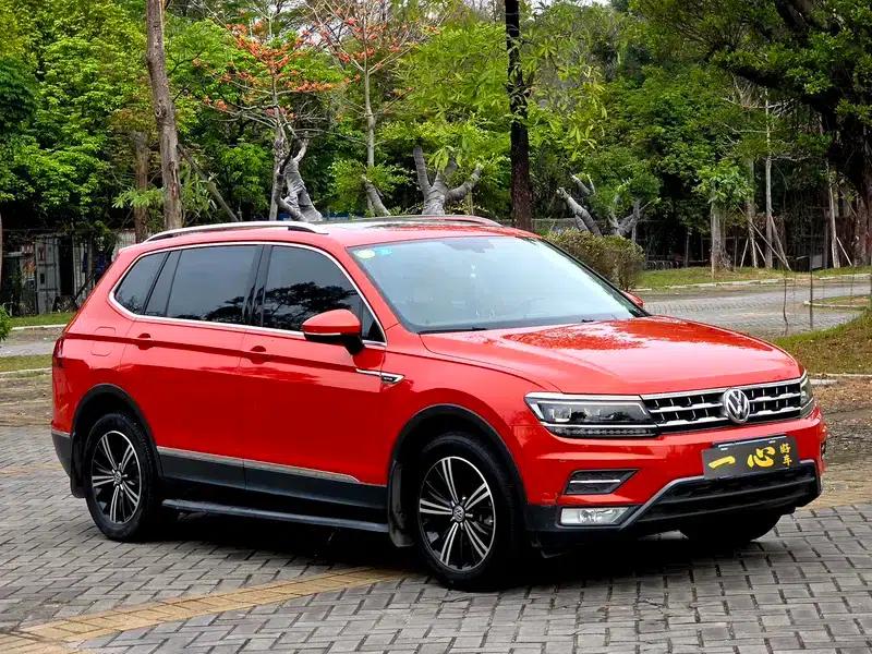 Tiguan L 2017 380TSI Automatic 4WD Luxury Edition — миниатюра 3