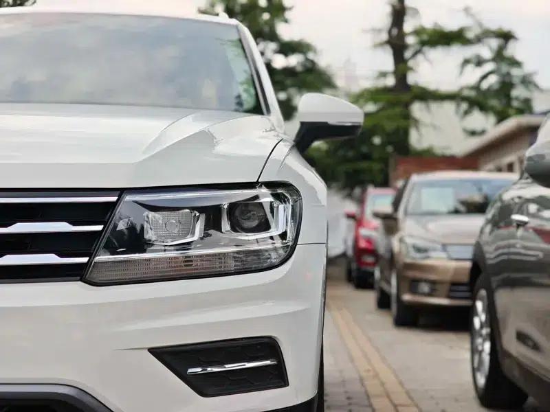 Tiguan L 2018 330TSI Automatic 2WD Luxury Edition — миниатюра 8
