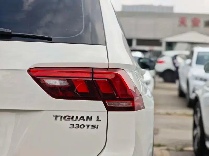 Tiguan L 2018 330TSI Automatic 2WD Luxury Edition — миниатюра 9