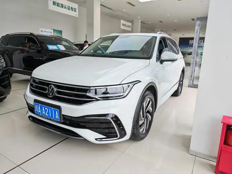Tiguan L 2024 Outstanding Edition 330TSI 2WD R-Line Dragon Edition — миниатюра 1