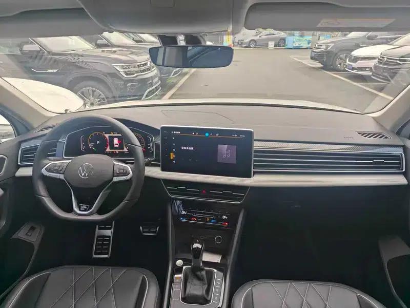 Tiguan L 2024 Outstanding Edition 330TSI 2WD R-Line Dragon Edition — миниатюра 9