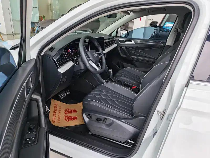 Tiguan L 2024 Outstanding Edition 330TSI 2WD R-Line Dragon Edition — миниатюра 10