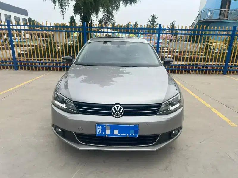 2014 Volkswagen Sagitar 1.4TSI Manual Deluxe Edition — миниатюра 2