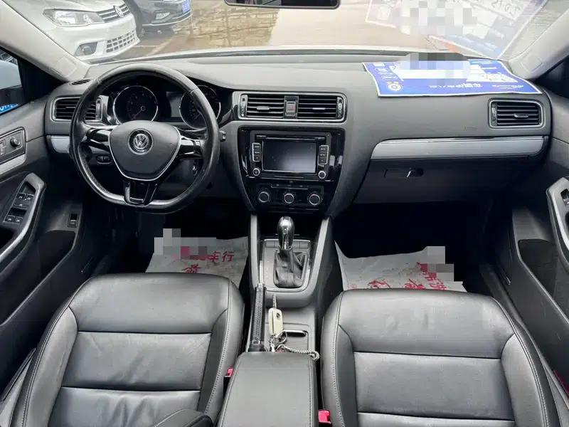 2015 Volkswagen Sagitar 1.6L Automatic Comfort Model — миниатюра 7
