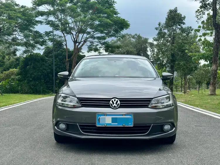 2012 Volkswagen Sagitar 1.6L Automatic Comfort Model — миниатюра 2