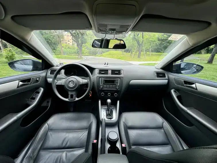 2012 Volkswagen Sagitar 1.6L Automatic Comfort Model — миниатюра 7