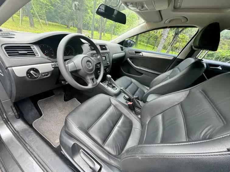 2012 Volkswagen Sagitar 1.6L Automatic Comfort Model — миниатюра 8