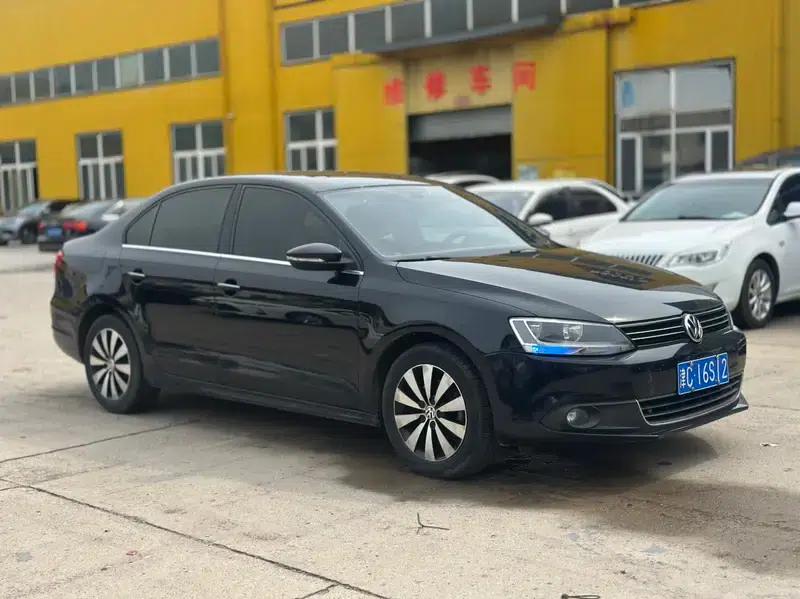 2012 Volkswagen Sagitar 1.8TSI Automatic Flagship Edition — миниатюра 3
