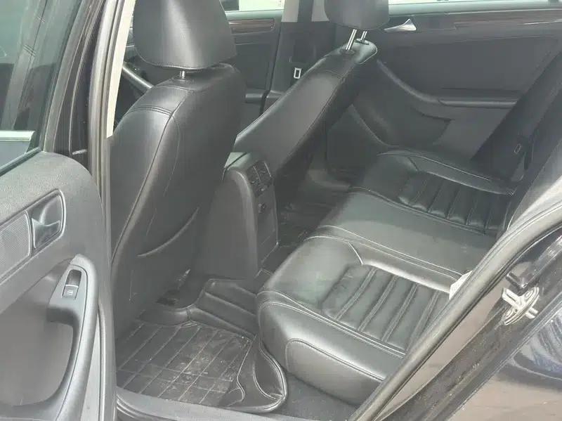 2012 Volkswagen Sagitar 1.8TSI Automatic Flagship Edition — миниатюра 9