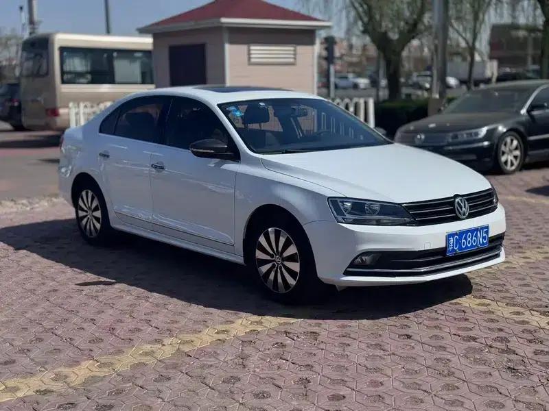 2015 Volkswagen Sagitar 230TSI Automatic Comfort Model — миниатюра 3