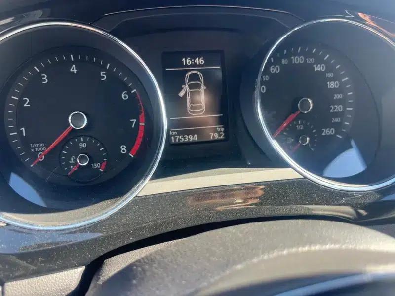 2017 Volkswagen Sagitar 230TSI Automatic Luxury — миниатюра 5