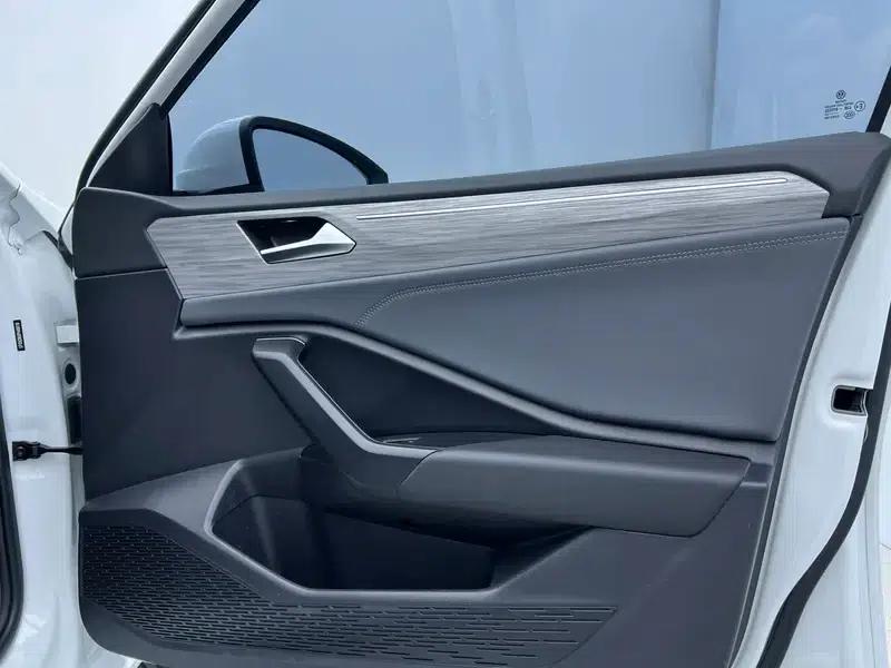 2023 Volkswagen Sagitar 280TSI DSG Lite — миниатюра 13