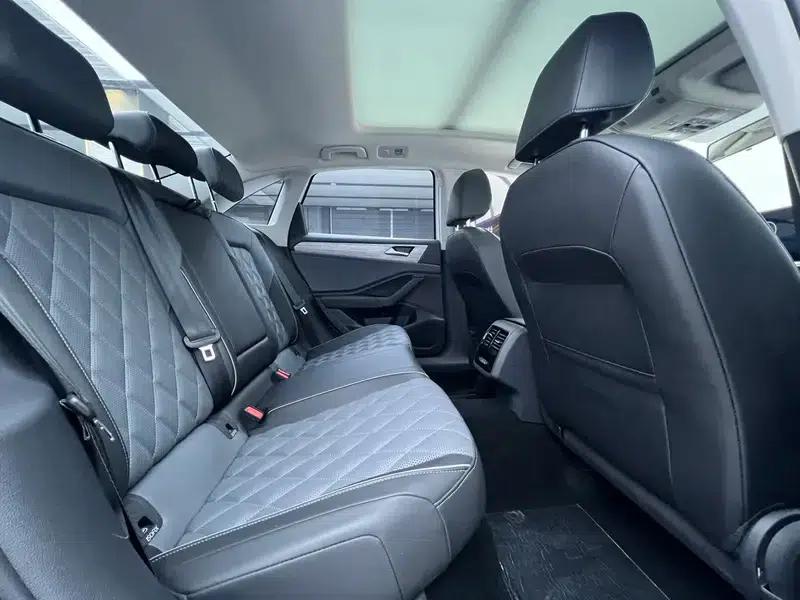 2023 Volkswagen Sagitar 280TSI DSG Lite — миниатюра 21
