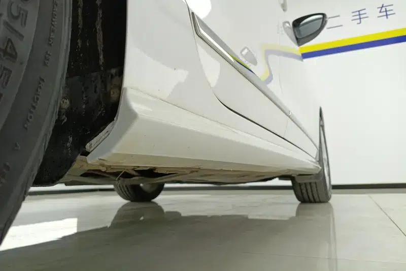 2018 Volkswagen Sagitar 280TSI DSG Dynamic Edition — миниатюра 9