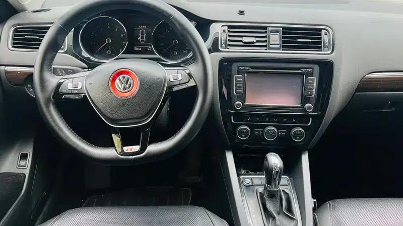 2015 Volkswagen Sagitar 280TSI Automatic Flagship Edition — миниатюра 11