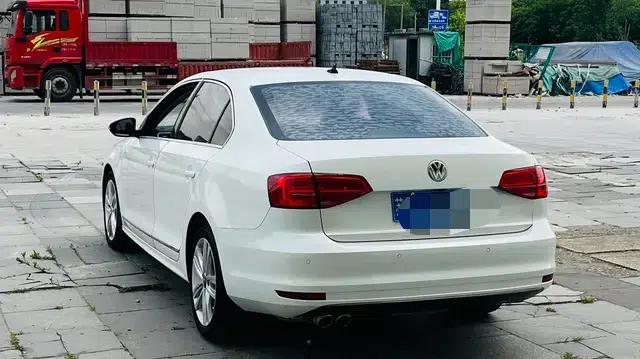 2015 Volkswagen Sagitar 280TSI Automatic Flagship Edition — миниатюра 4