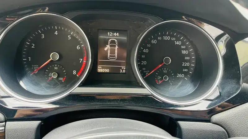 2015 Volkswagen Sagitar 280TSI Automatic Flagship Edition — миниатюра 10