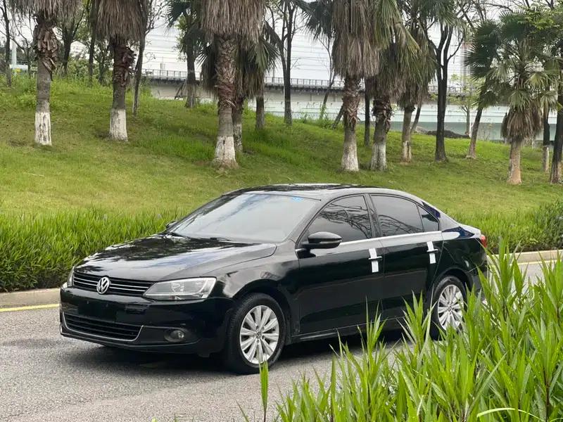 2012 Volkswagen Sagitar 1.4TSI Automatic Luxury — миниатюра 1