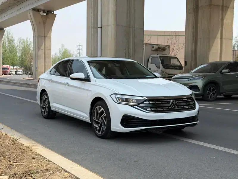 2023 Volkswagen Sagitar 200TSI DSG Flying Edition — миниатюра 3