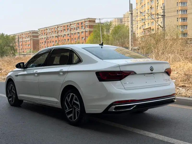 2023 Volkswagen Sagitar 200TSI DSG Flying Edition — миниатюра 4
