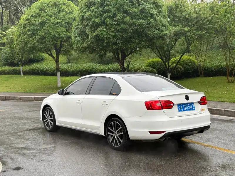 2014 Volkswagen Sagitar Facelift 1.4TSI Automatic Luxury — миниатюра 4
