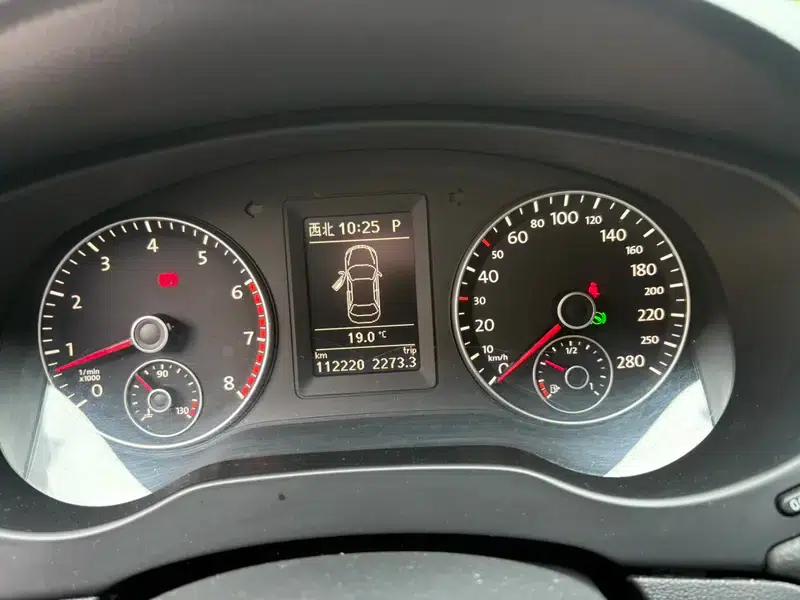2014 Volkswagen Sagitar Facelift 1.4TSI Automatic Luxury — миниатюра 10
